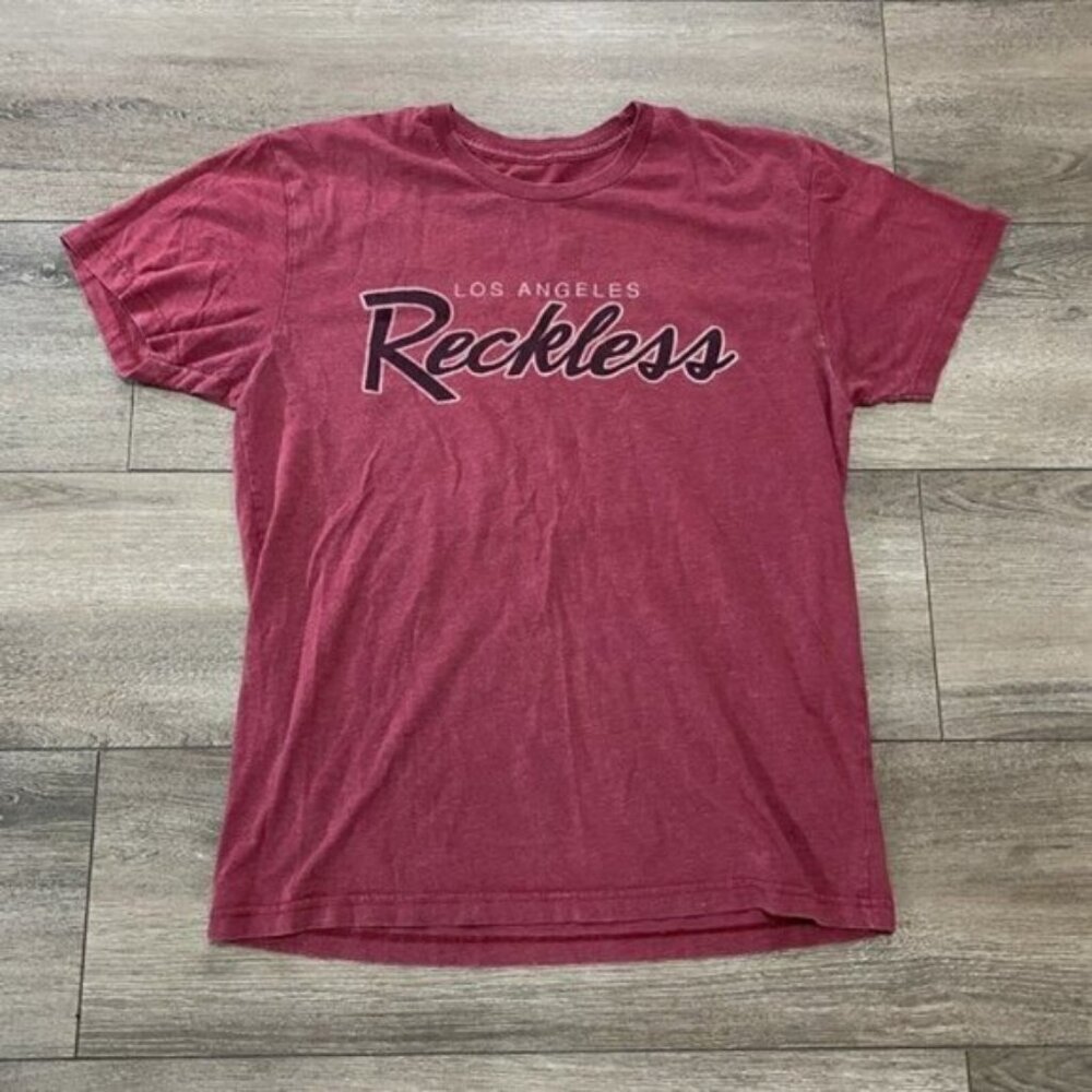 Young & Reckless Men's Red Logo T-Shirt Size Medium